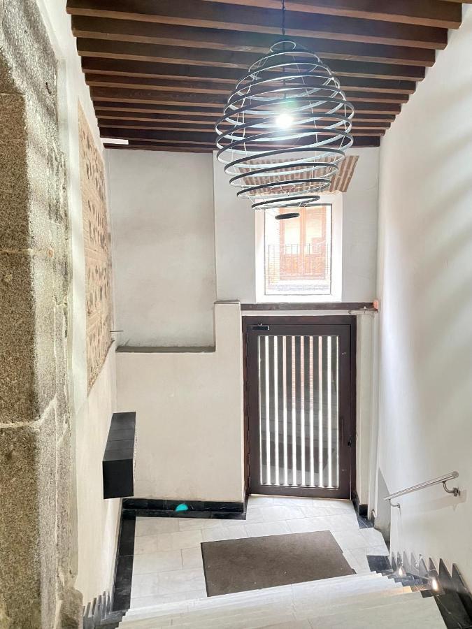 Duplex Toledo Catedral Con Parking Gratis Apartment Exterior photo